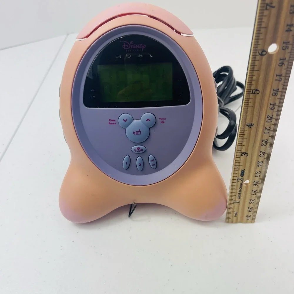Disney Mickey Mouse Model DCR5000-P Digital Clock AM FM Radio with Alarm